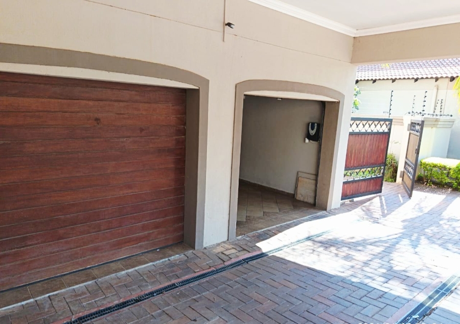 3 Bedroom Property for Sale in Wilkoppies North West